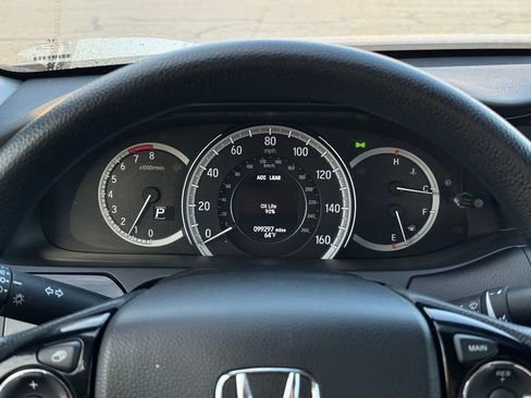 Used 2016 Honda Accord LX image 26