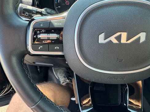 Used 2023 Kia Sorento EX AWD/4WD image 22
