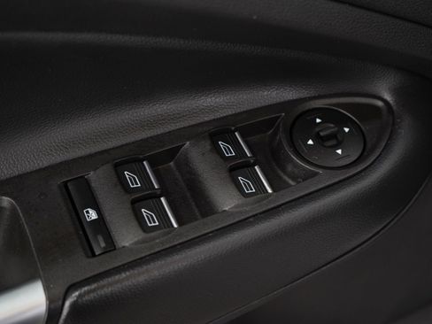 Used 2019 Ford Escape Titanium AWD/4WD image 22