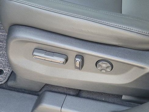 Certified 2025 Honda Odyssey EX-L image 18
