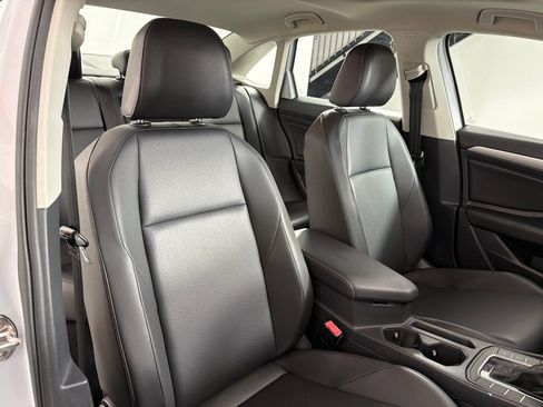 Used 2019 Volkswagen Jetta SE image 25