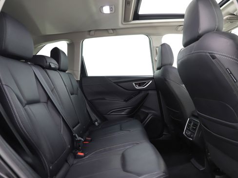 Used 2022 Subaru Forester Touring image 14