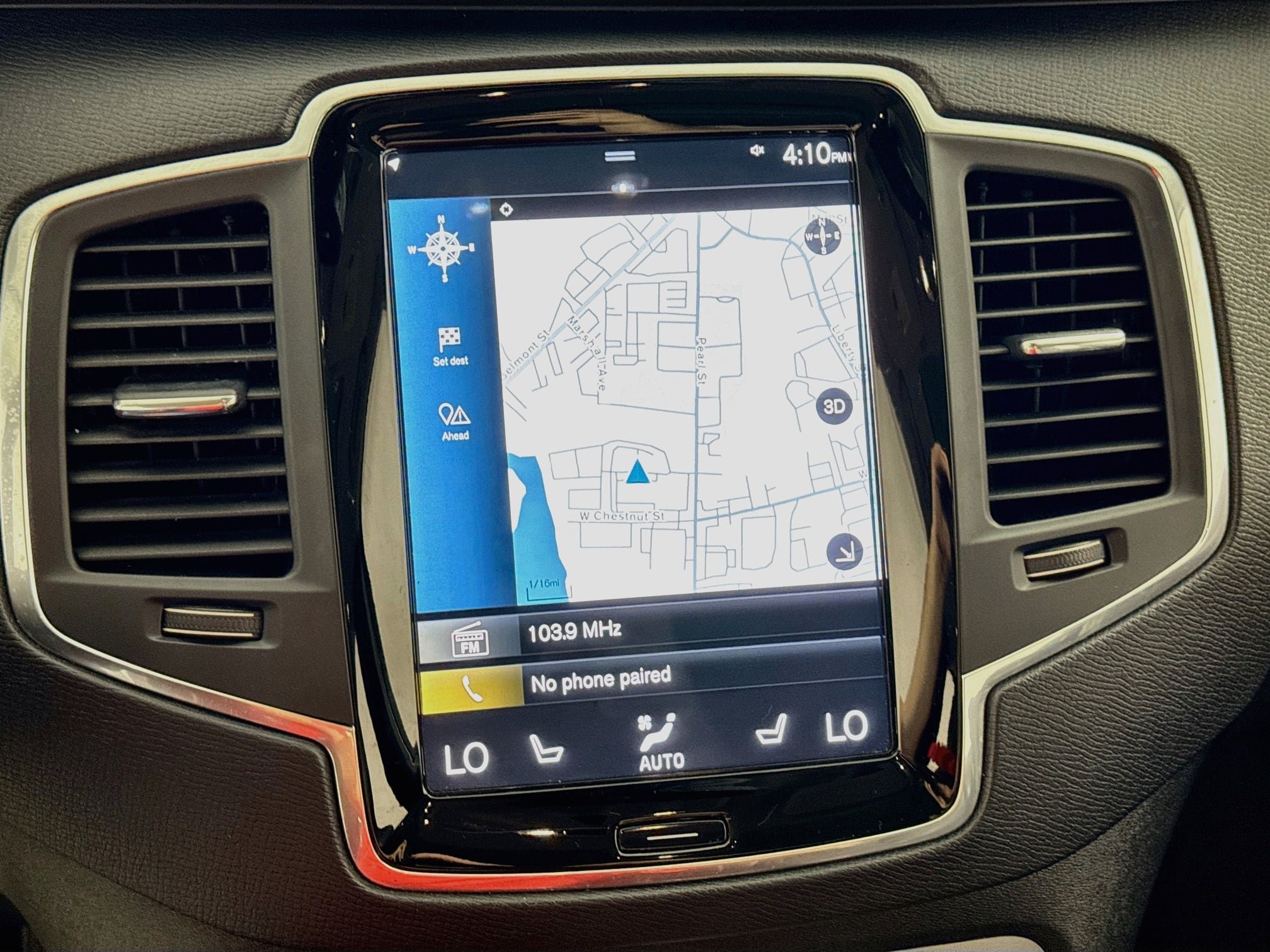 Used 2018 Volvo XC90 T5 Momentum w/ Convenience Package AWD/4WD image 2