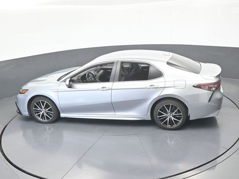 Used 2022 Toyota Camry SE FWD image 45