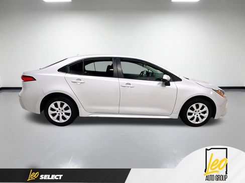 Used 2024 Toyota Corolla LE FWD image 6