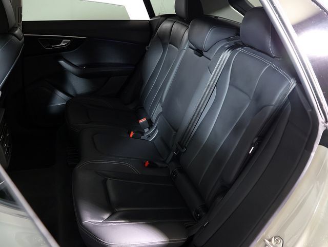 Used 2023 Audi Q8 Premium w/ Convenience Package AWD/4WD image 13