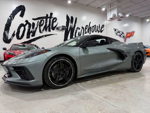 Used 2022 Chevrolet Corvette Stingray Premium Conv w/ Z51 Performance Package RWD image 1