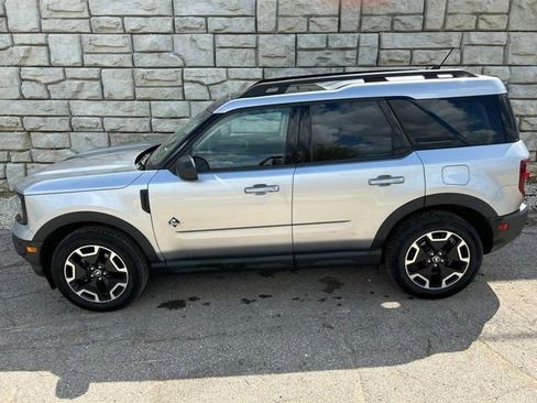 Used 2023 Ford Bronco Sport Outer Banks w/ Tech Package image 3