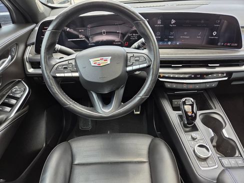 Used 2024 Cadillac XT4 Sport FWD image 25