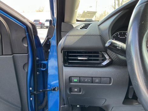 Used 2022 Nissan Sentra SV image 11