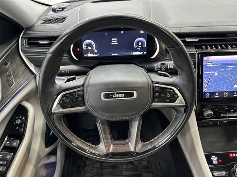 Used 2021 Jeep Grand Cherokee L Overland w/ Advanced Protech Group III image 28