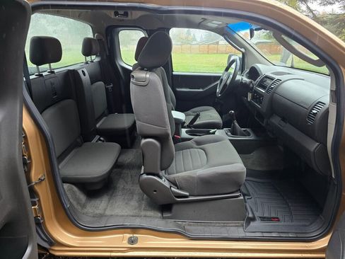 Used 2005 Nissan Frontier XE image 14