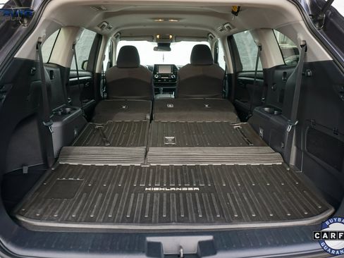 Used 2022 Toyota Highlander L image 19