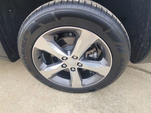 Used 2022 Jeep Grand Cherokee L Limited RWD image 27