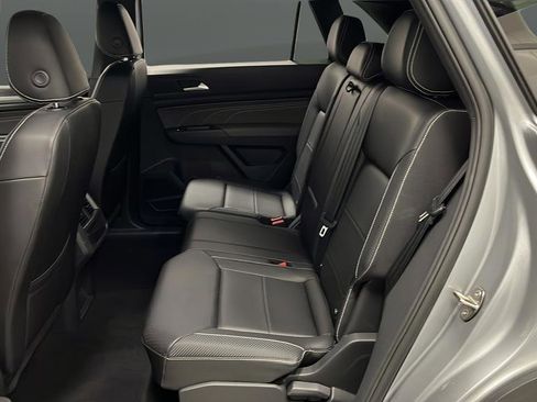 Used 2023 Volkswagen Atlas Cross Sport SE image 22