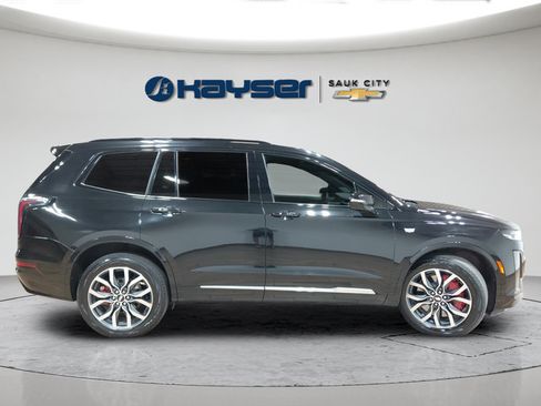 Used 2024 Cadillac XT6 Sport w/ LPO, Floor Liner Package AWD/4WD image 8