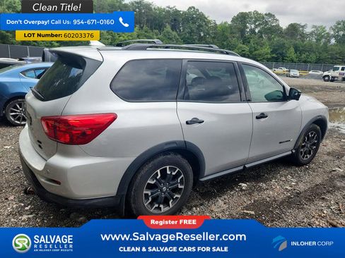 Used 2020 Nissan Pathfinder SL AWD/4WD image 4