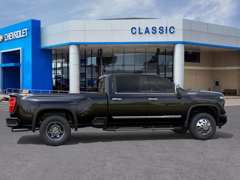 New 2025 Chevrolet Silverado 3500 High Country w/ High Country Premium Package image 5