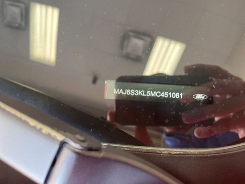 Used 2021 Ford EcoSport Titanium image 6