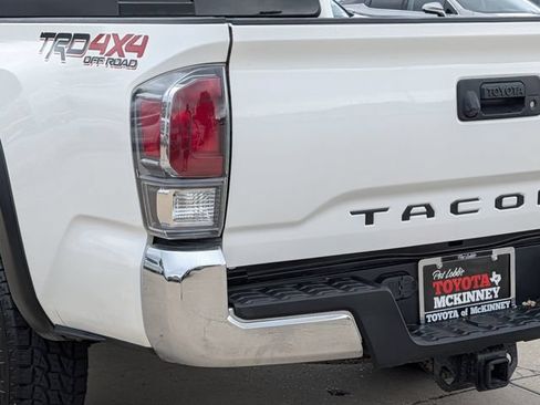 Used 2021 Toyota Tacoma TRD Off-Road AWD/4WD image 8