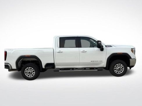 Used 2023 GMC Sierra 2500 SLE AWD/4WD image 4