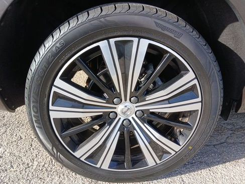 Used 2022 Volvo XC60 B5 Inscription w/ Protection Package Premier FWD image 53