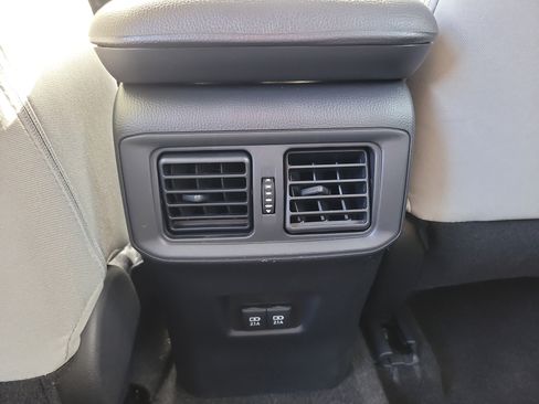 Used 2020 Toyota RAV4 XLE image 16