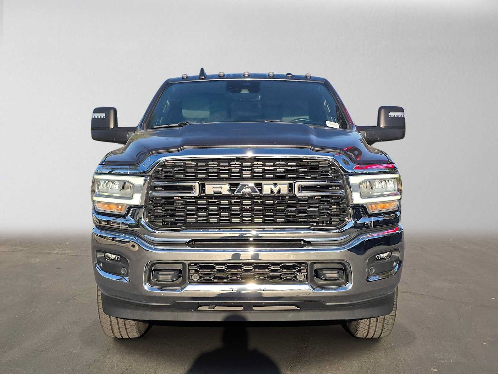 Used 2023 RAM 2500 Big Horn w/ Level B Equipment Group AWD/4WD image 8