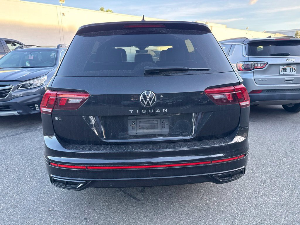 Used 2022 Volkswagen Tiguan SE R-Line FWD image 11