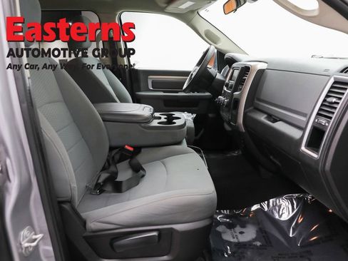 Used 2019 RAM 1500 Classic SLT AWD/4WD image 23