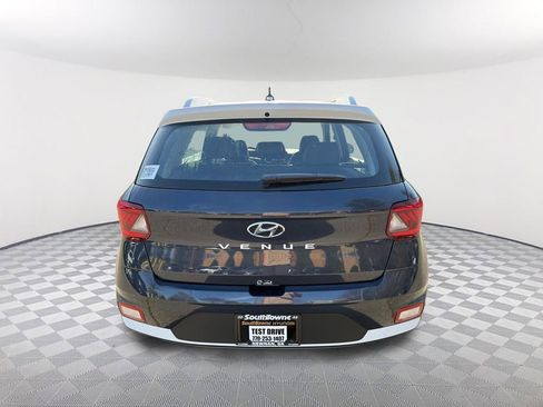 New 2026 Hyundai Venue SEL image 6
