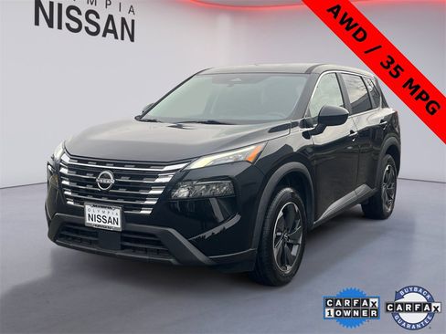 Used 2024 Nissan Rogue SV image 1