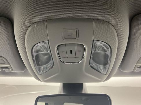 Used 2018 Jeep Compass Limited AWD/4WD image 18