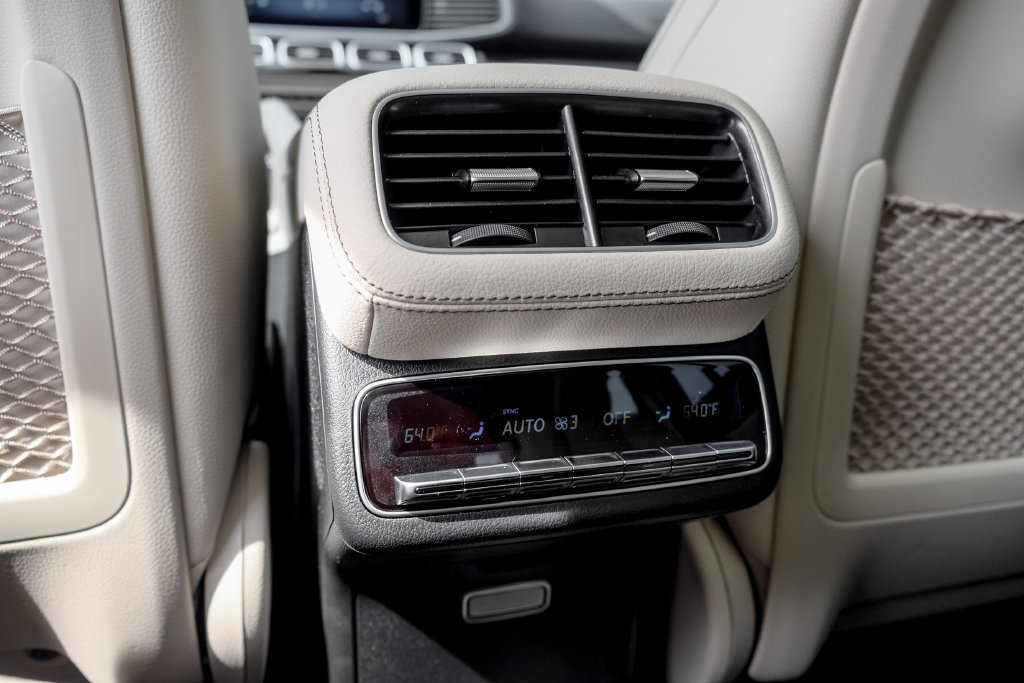 Used 2026 Mercedes-Benz GLS 450 4MATIC image 20