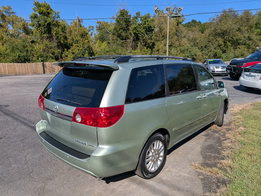 Used 2007 Toyota Sienna XLE Limited w/ XLE Limited PKG 3 FWD image 5
