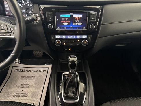 Used 2019 Nissan Rogue SV image 29