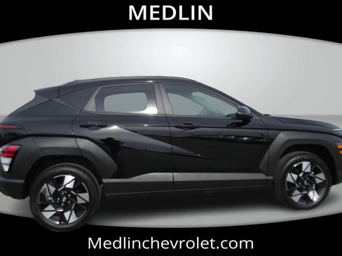 Used 2025 Hyundai Kona SEL image 8