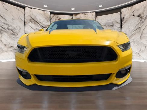 Used 2017 Ford Mustang GT Premium w/ GT Performance Package RWD image 2