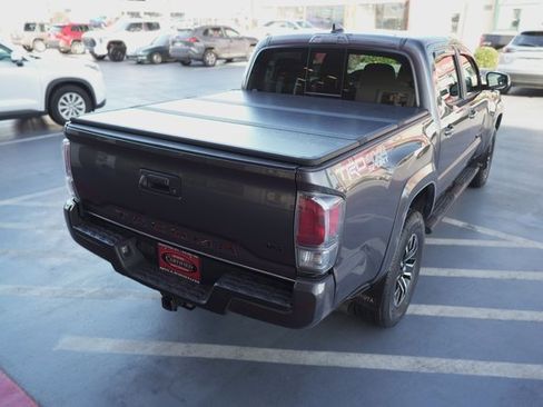 Certified 2022 Toyota Tacoma TRD Sport image 5