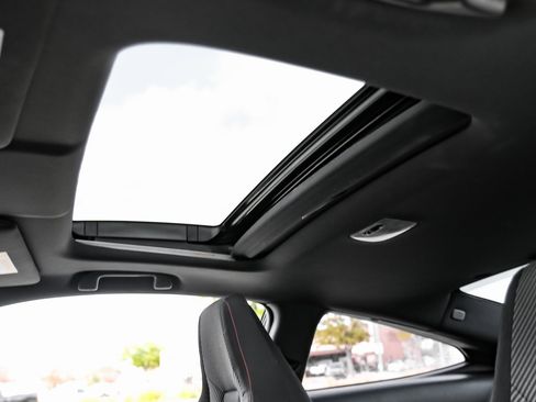 Used 2019 Honda Civic Si image 5