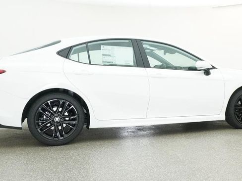 New 2026 Toyota Camry SE FWD image 12