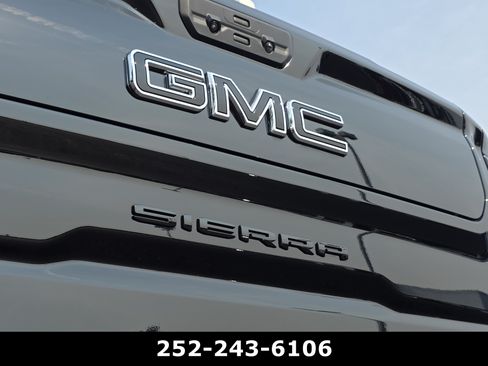 Used 2026 GMC Sierra 1500 AT4 w/ AT4 Premium Package AWD/4WD image 48