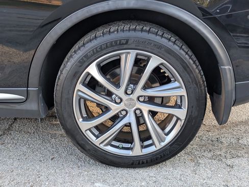 Used 2016 INFINITI QX50 AWD w/ Deluxe Touring Package image 10