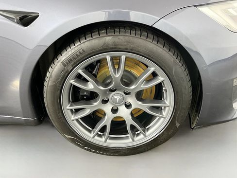 Used 2022 Tesla Model S AWD/4WD image 36