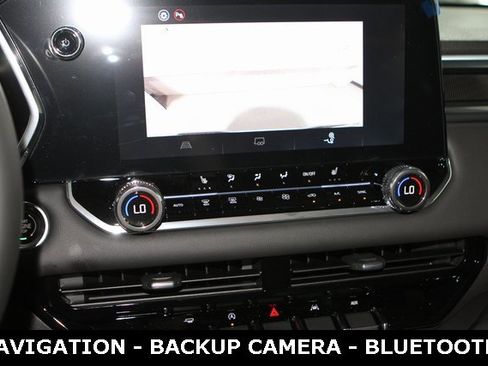 New 2026 GMC Canyon Elevation w/ Convenience Package image 19