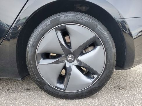 Used 2019 Tesla Model 3 Mid Range image 10