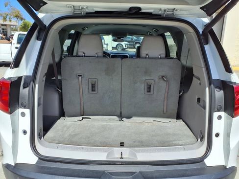 Used 2018 GMC Acadia SLT image 17