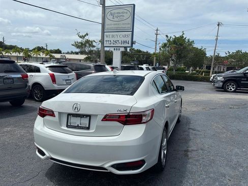 Used 2018 Acura ILX FWD image 5