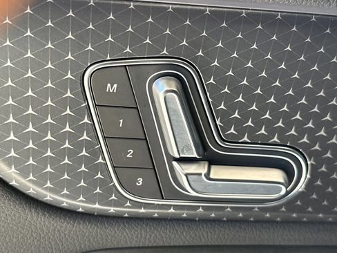 Certified 2024 Mercedes-Benz EQB 300 4MATIC image 14