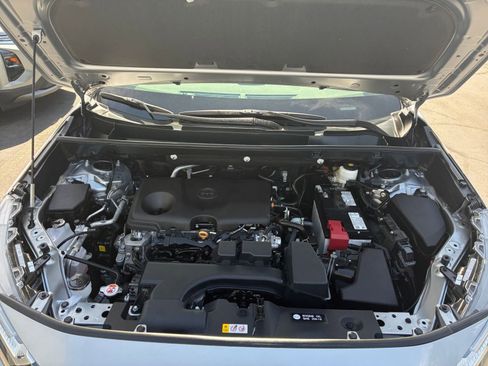 Used 2025 Toyota RAV4 XLE w/ Weather Package image 32